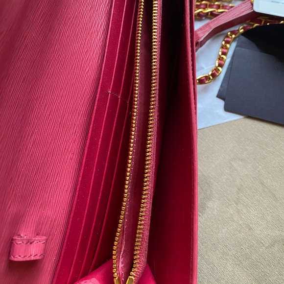 Wallet on Chain Saffiano Leather - Picture 6 of 10